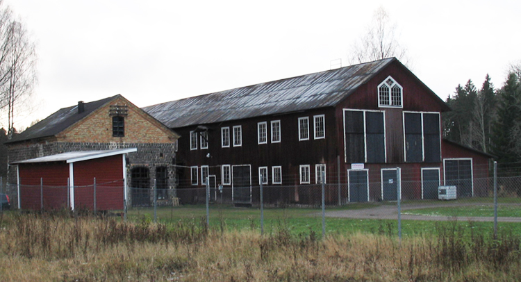 Ångsågsbyggnaden med skogsbruksmuseet i Strömsbergs bruk.