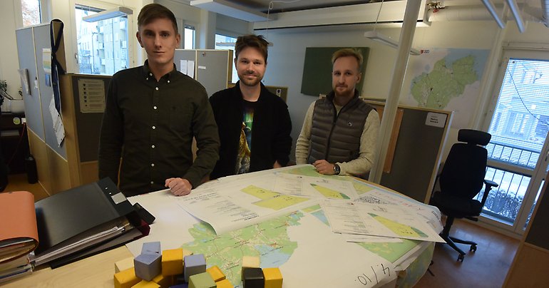 Kommunarkitekt Adam Nyström samt planarkitekterna Patrich Vikström och Markus Norbäck